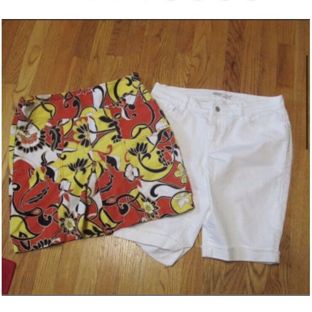 Lot of 2 Ann Taylor/Old Navy Flirt WHite Jean shorts MOD GEO Pocket‎ Skirt 8